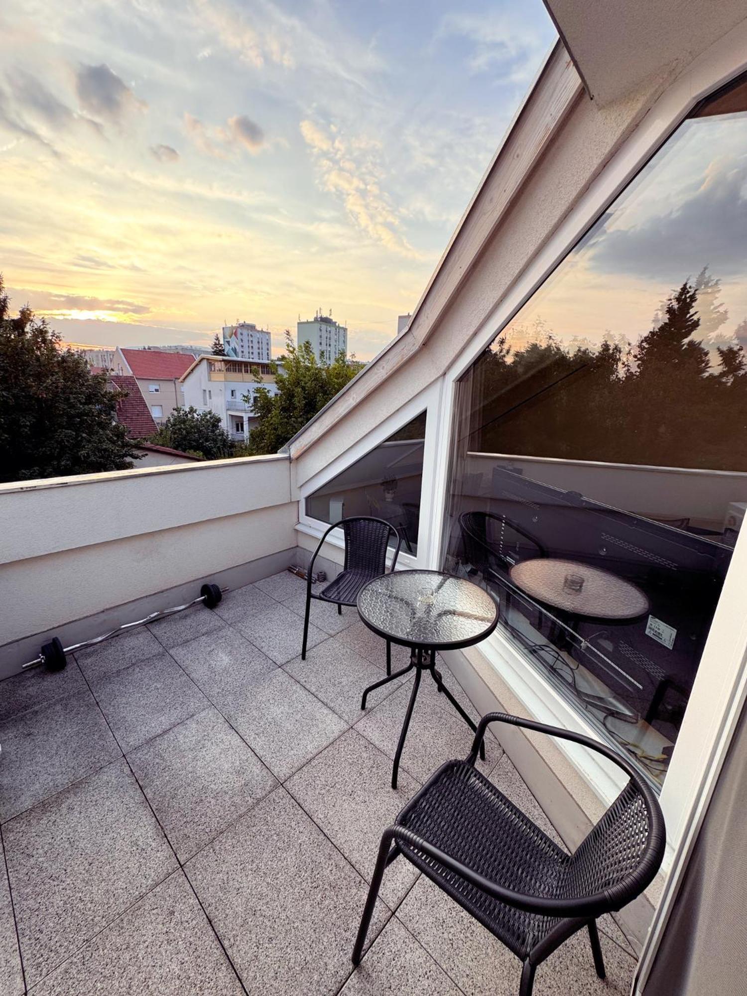 Exclusive Family Apartman Apartment Beci Exterior foto