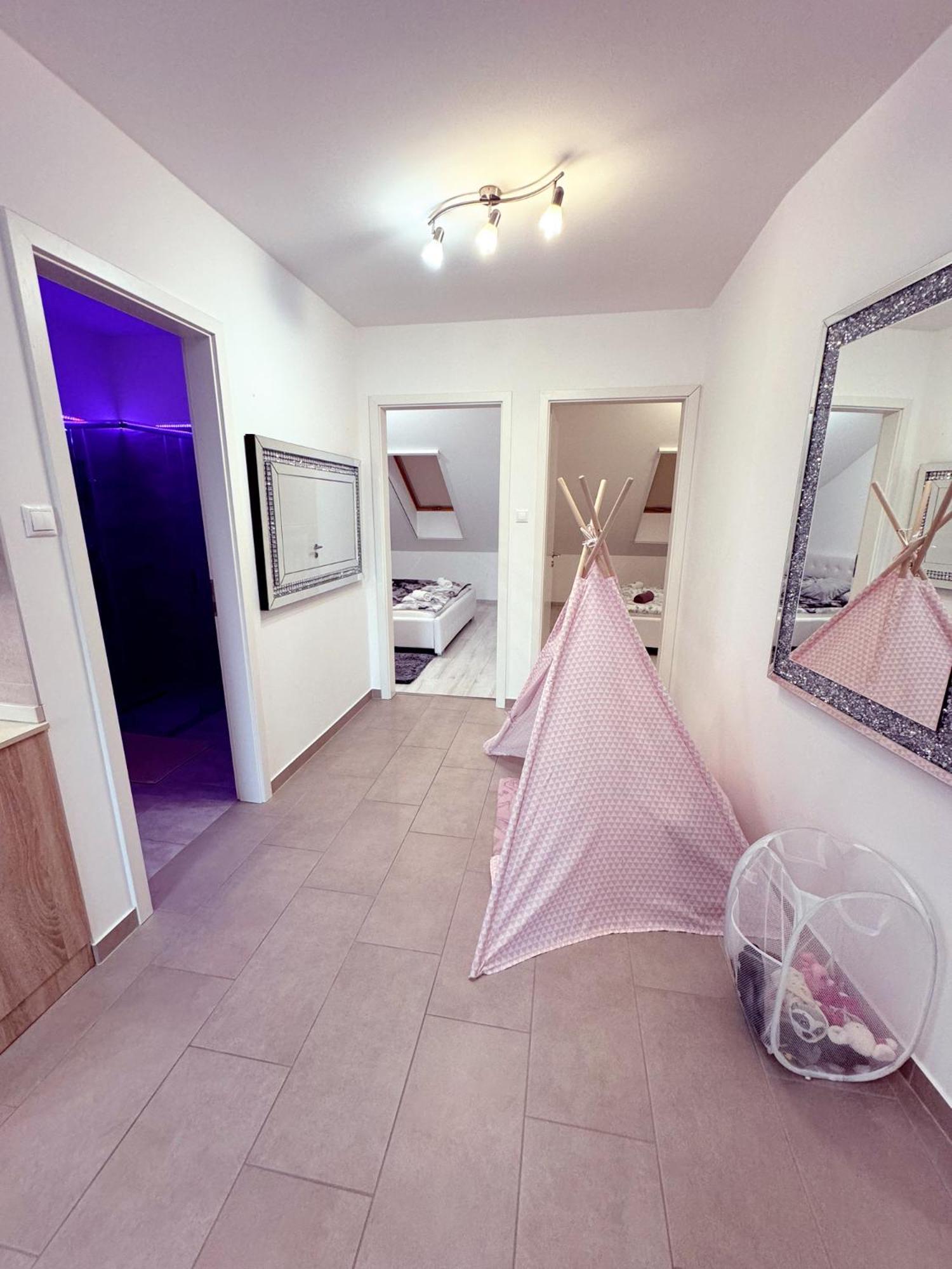 Exclusive Family Apartman Apartment Beci Exterior foto