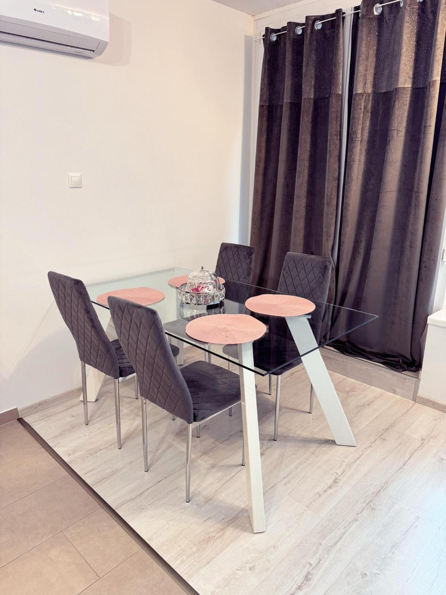 Exclusive Family Apartman Apartment Beci Exterior foto